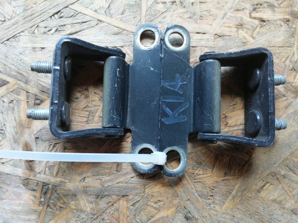 фото №1, Kia sportage iv петля крышки задняя 16r