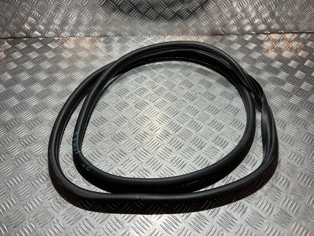 фото №1, Прокладка кузовная дверь правый перед hyundai ioniq 6 22-