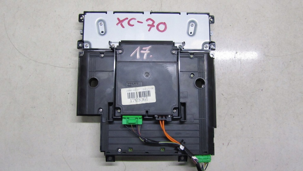 фото №2, Volvo xc70 ii панель радио дисплей 08-14 17