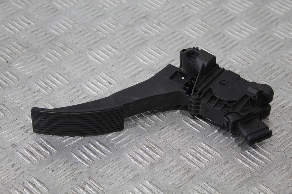 фото №1, Педаль газа a-klasa w177 a1773001800