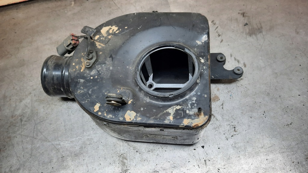 фото №1, Воздухозаборник воздуха nissan terrano ii 2.4b 94r