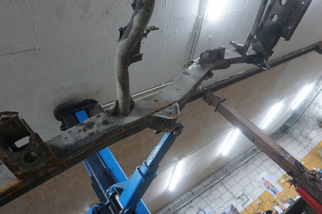 фото №14, Suzuki jimny рама 1,3 бензин 2000r