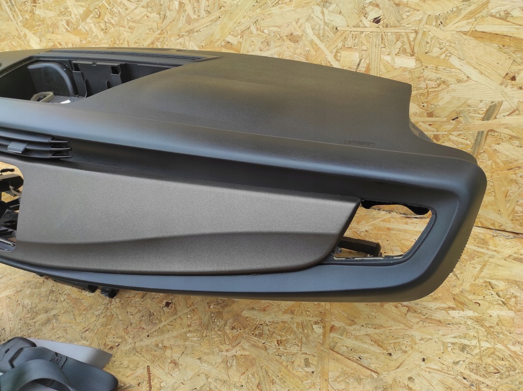 фото №4, Панель приладів консоль панель приладів alfa romeo giulietta lift