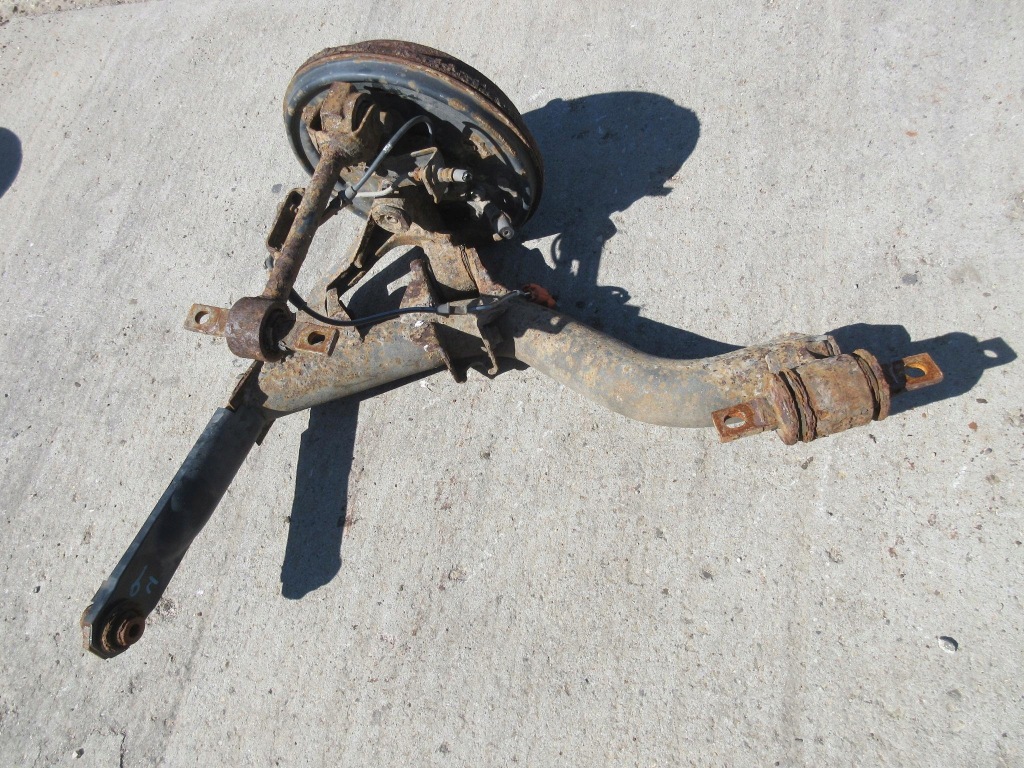 фото №4, Honda civic vii 5d hb 1.4 16v 90 km d14z6 поворотний кулак задня ліва права