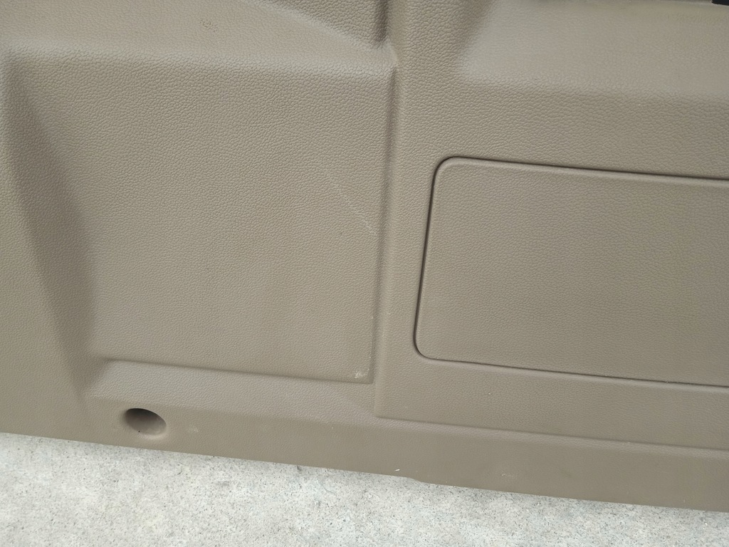 фото №9, Town country v 10- 20 отделка крышки задний usa