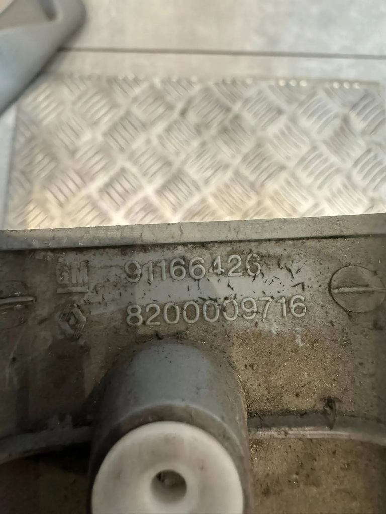 фото №3, Захист заглушка права renault trafic 8200009716