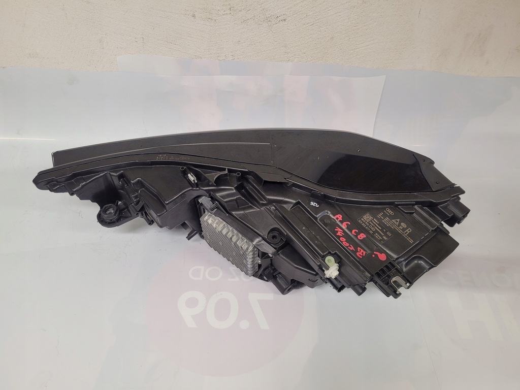 фото №14, Audi a6 c8 лампа правая перед full led eu 4k0941040