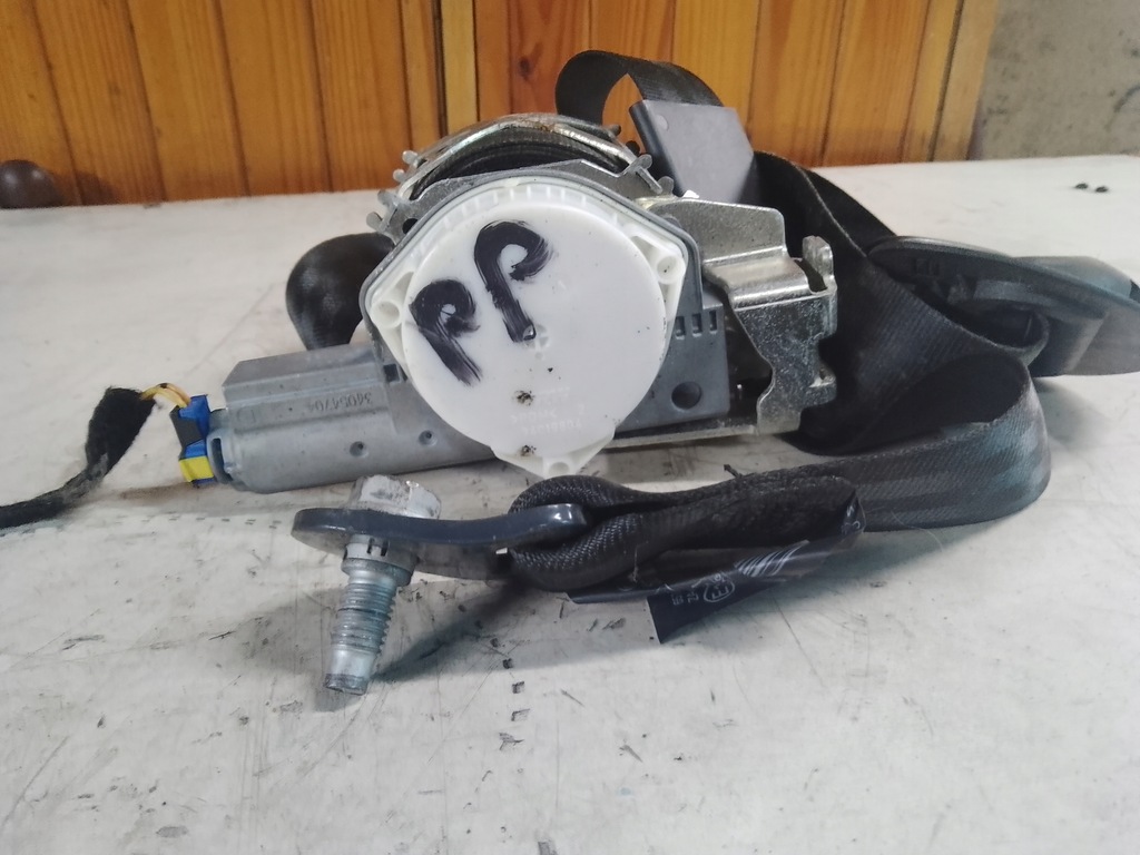 фото №1, Pas безопасности правый перед 5008 34071116e