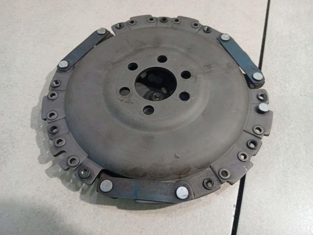 фото №8, Сцепление диск прижим комплект vw golf iv 1.4 16v akq 027105273d