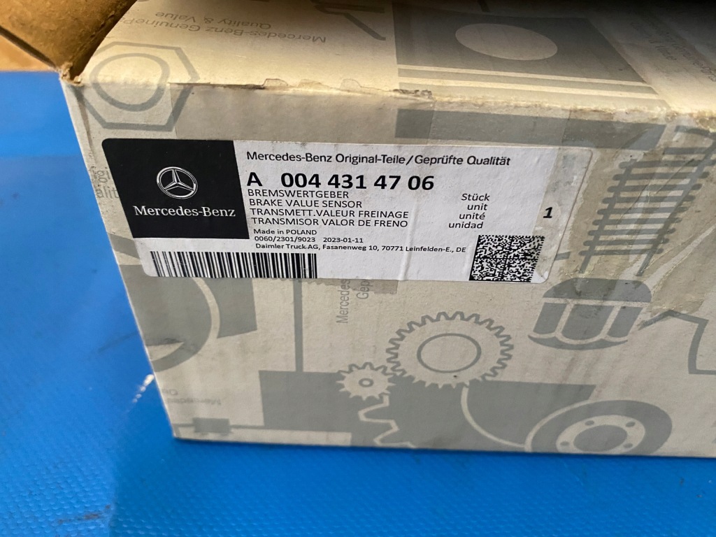 фото №4, Клапан тормозной mercedes actros mp4 0044314706