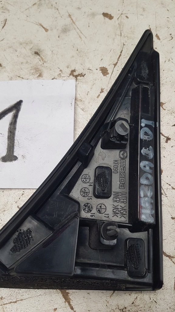 фото №3, Заглушка защита рычаг дворники крышки mazda 2 dj