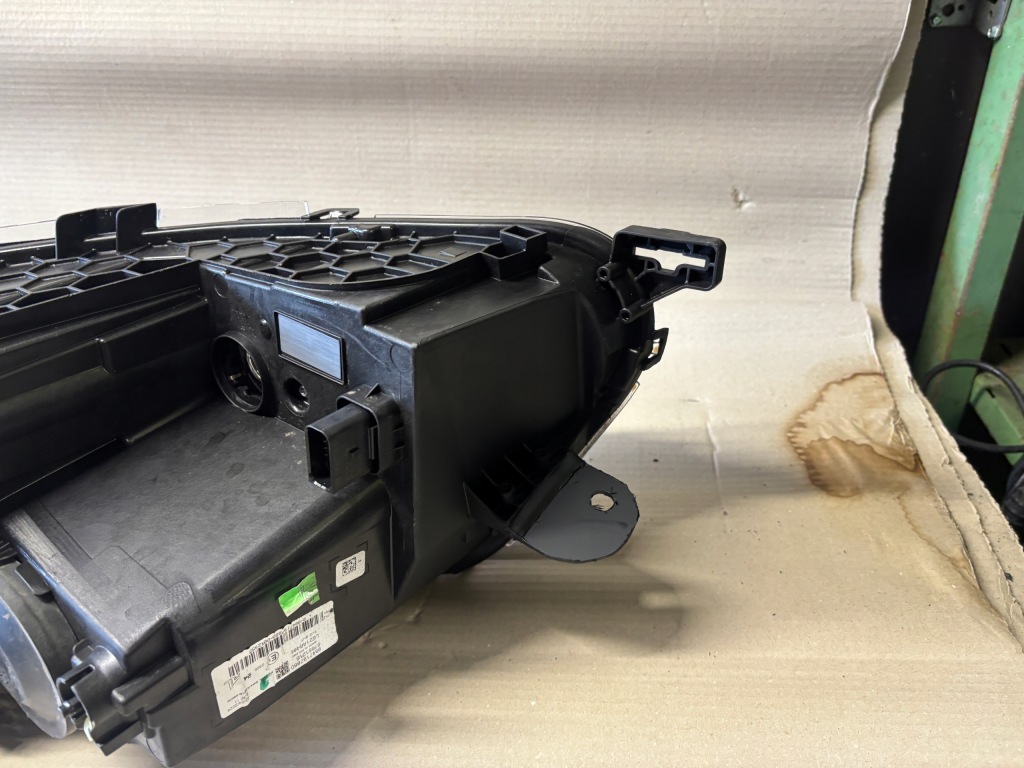 Фара правий перед toyota proace peugeot expert рестайлінг  2023- 9847197880 гарний стан в Україні