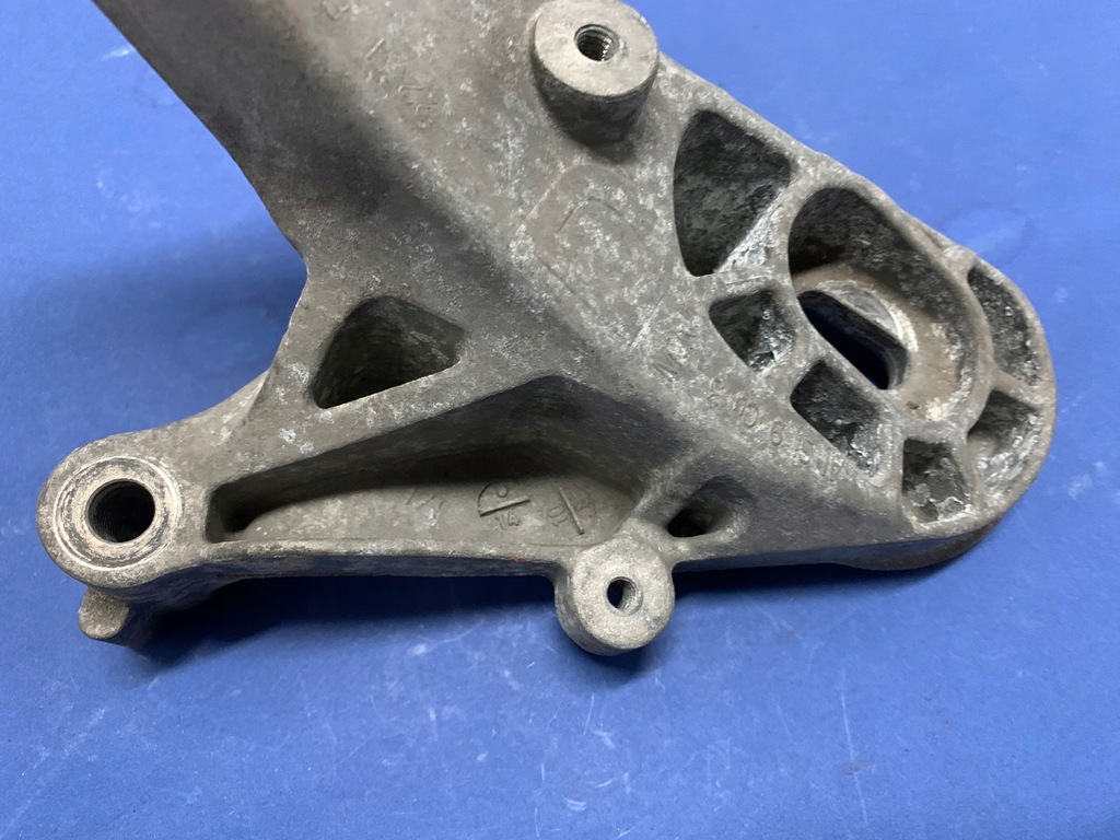 фото №15, Подушка кронштейн двигателя 6784355-01 mini r60 1.6 d