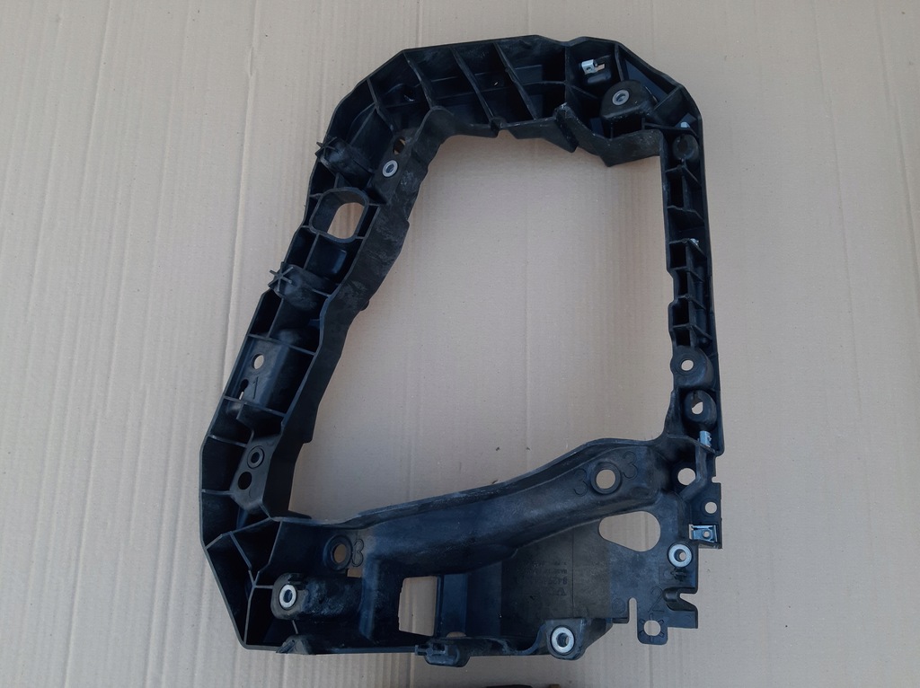 фото №11, Volvo fmx fm5 панель фари рамка протитуманна фара лівий