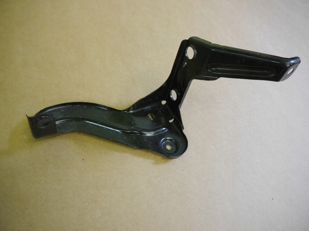 фото №1, Audi a6 c6 кронштейн интеркулер 4f0145813f