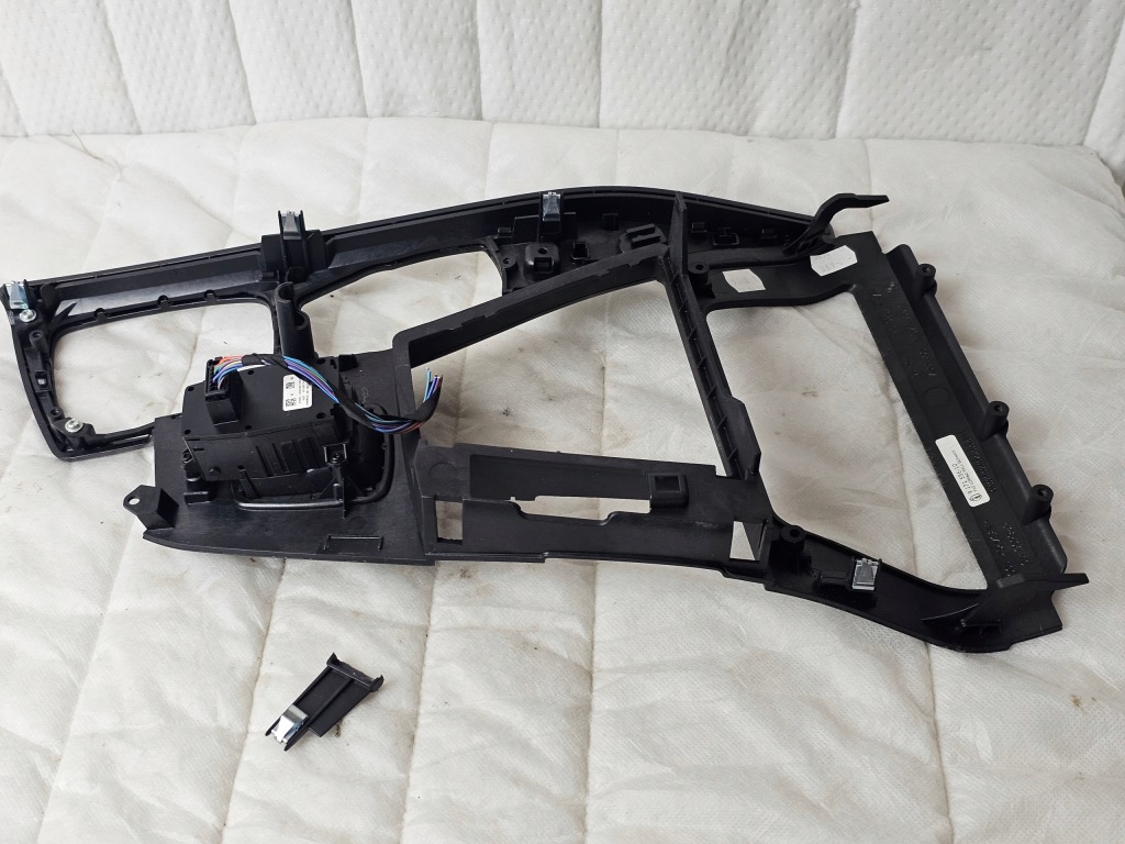 Захист рамка декоративна панель консолі центральної тунель bmw f10 f11 5 9171556 Київ