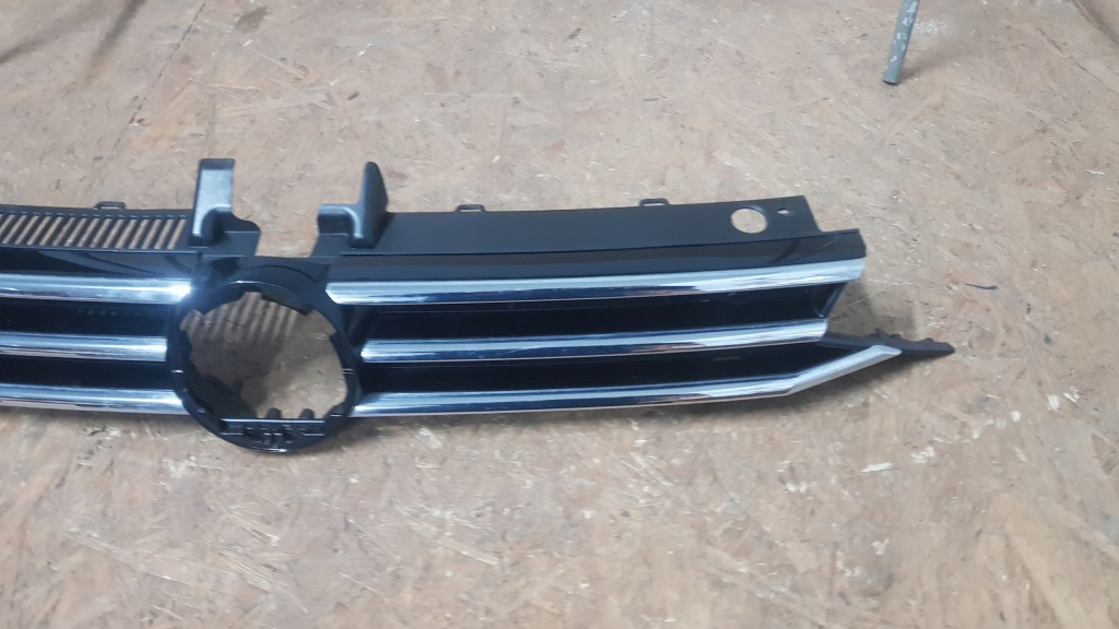 фото №4, Vw touran 5ta решітка радіатора решітка радіатора передня перед