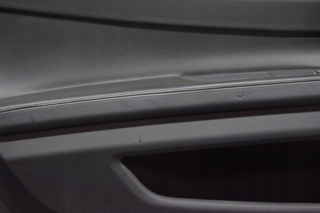 фото №5, Оббивка двері лівий задня обшивка двері bmw 7 f02 шкіра czarna