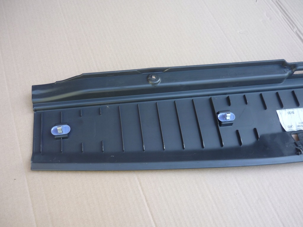 фото №10, Защита порог ниша багажника opel vectra c kombi 13125639 ładna