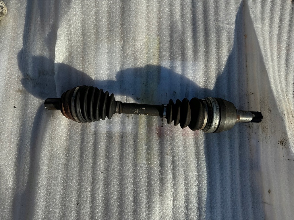 фото №1, Mercedes w117 cla приводной вал левый перед