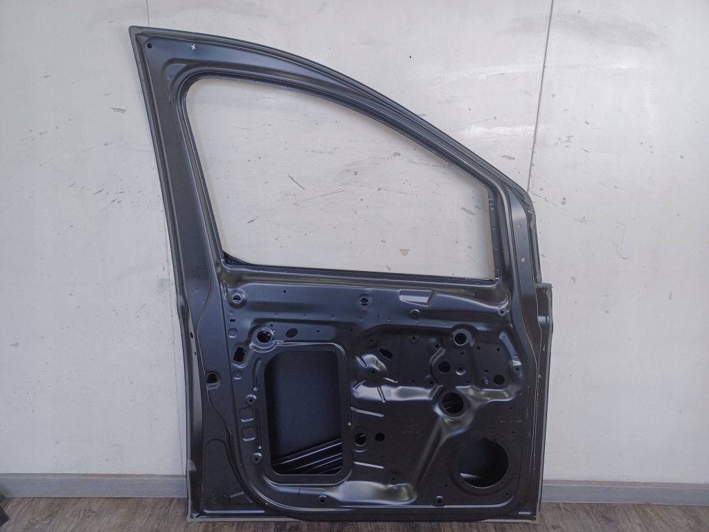 Дверей -- vw caddy 2k7 ford transit connect mk3 передні ліве сервісні оригінал Зі Шроту