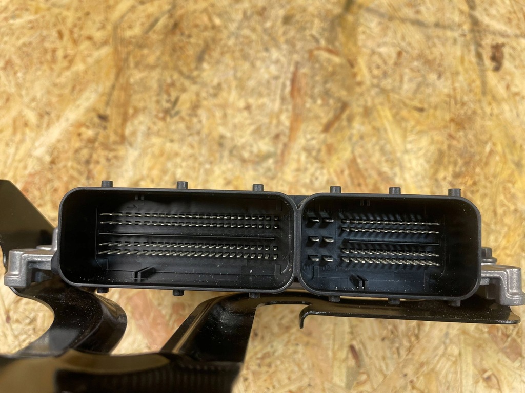 фото №9, Бортовий комп'ютер блок керування двигуна polestar ii 2 ev електрик 32349194 2020-