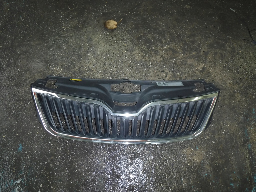фото №1, Решітка радіатора перед решітка радіатора skoda rapid 5ja853668