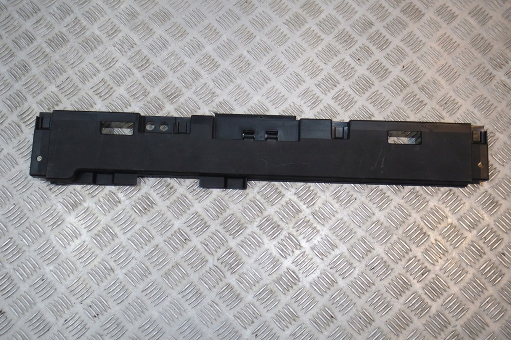 фото №1, Молдинг багажника porsche panamera 97055141502