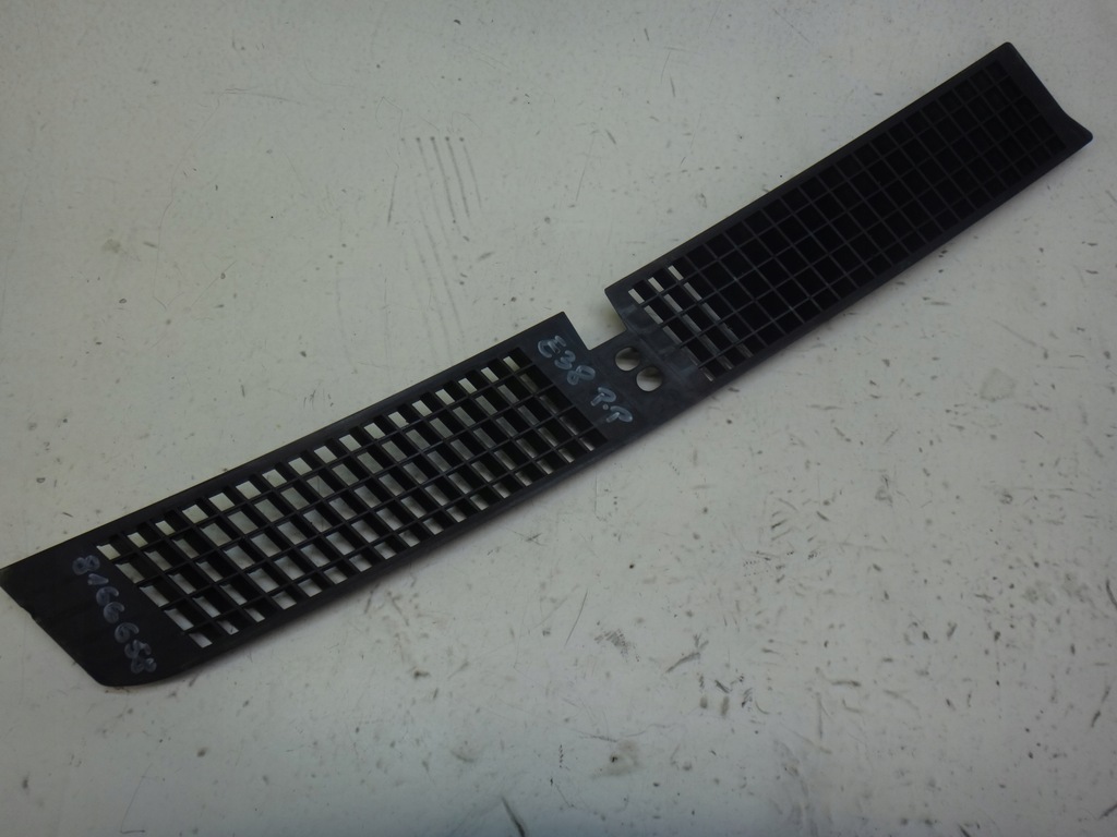 фото №1, Права решітка капот перед bmw e38 lift