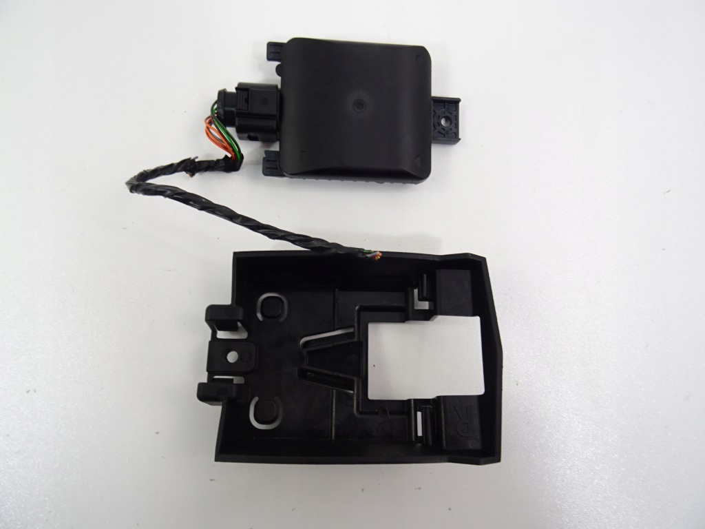 фото №1, Vw t-cross радар distronic правый кронштейн кронштейн 2q0907686a 2gm907456