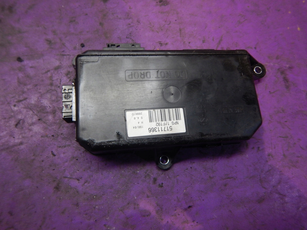 фото №1, Fiat stilo 01-10 модуль дверь 51711366