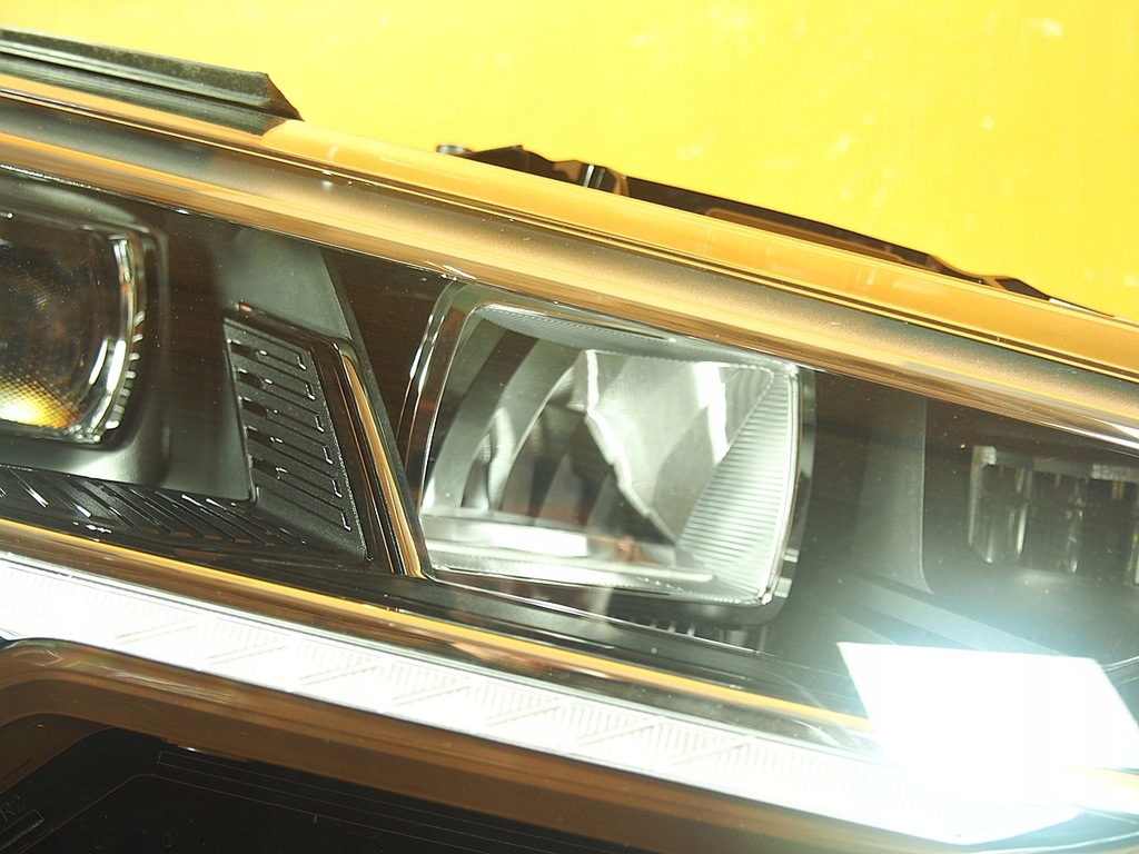 фото №10, Audi q3 83a 22km usa лампы перед full led полный 83a941033b / 83a941034b