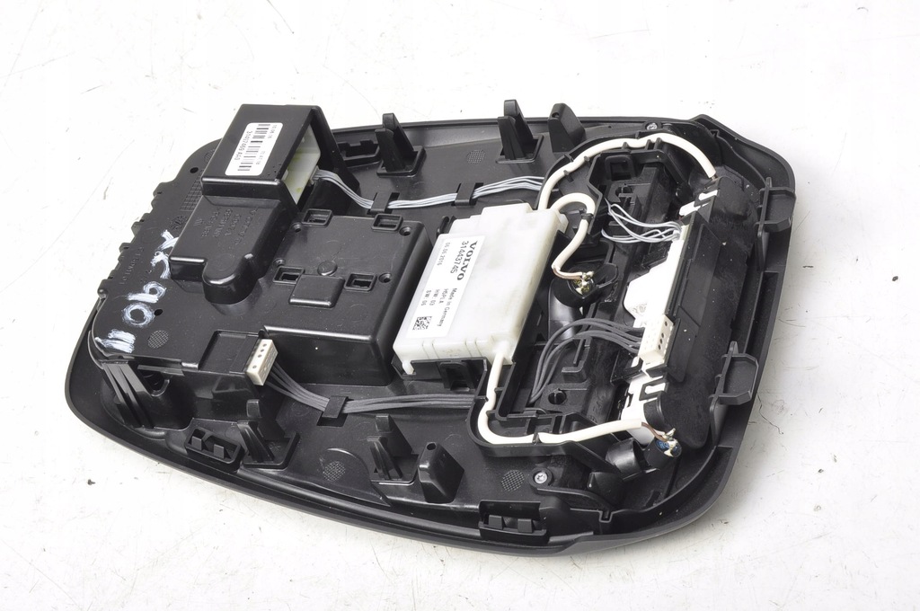 фото №7, Volvo xc90 ii освещение лампа кабины салона 31443745