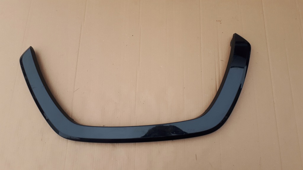 фото №1, Toyota rav4 v права молдинг крила перед 2019r