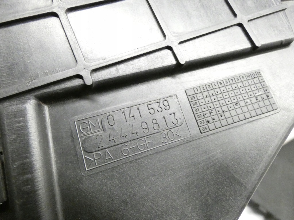 Корпус коробка запобіжників opel omega b lift 2.6 v6 99-03 24449813 Ціна