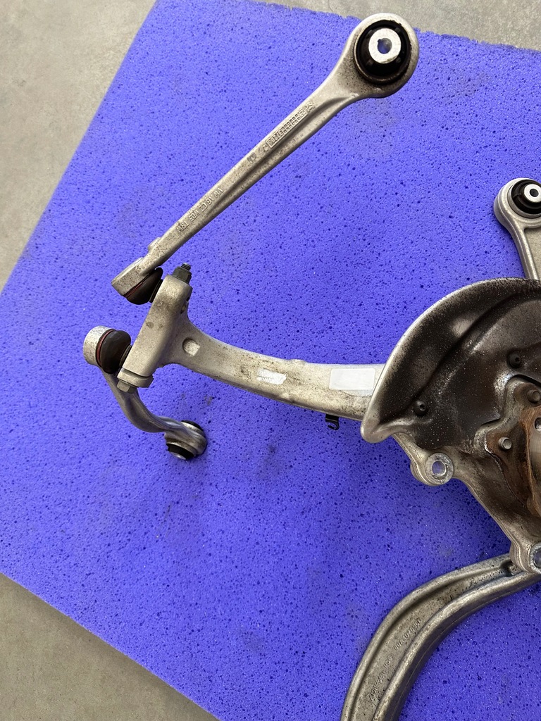 фото №6, Поворотний кулак права правий перед комплектна важіль важелі q5 sq5 80a idealna 24r