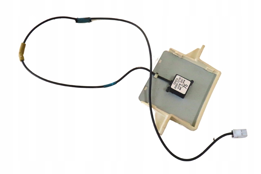 Купити Антена gps toyota yaris iii 2011-2020 rok 86860-52190