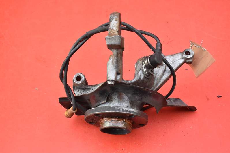 фото №4, Поворотний кулак права перед alfa romeo gtv 2.0 16v 95r