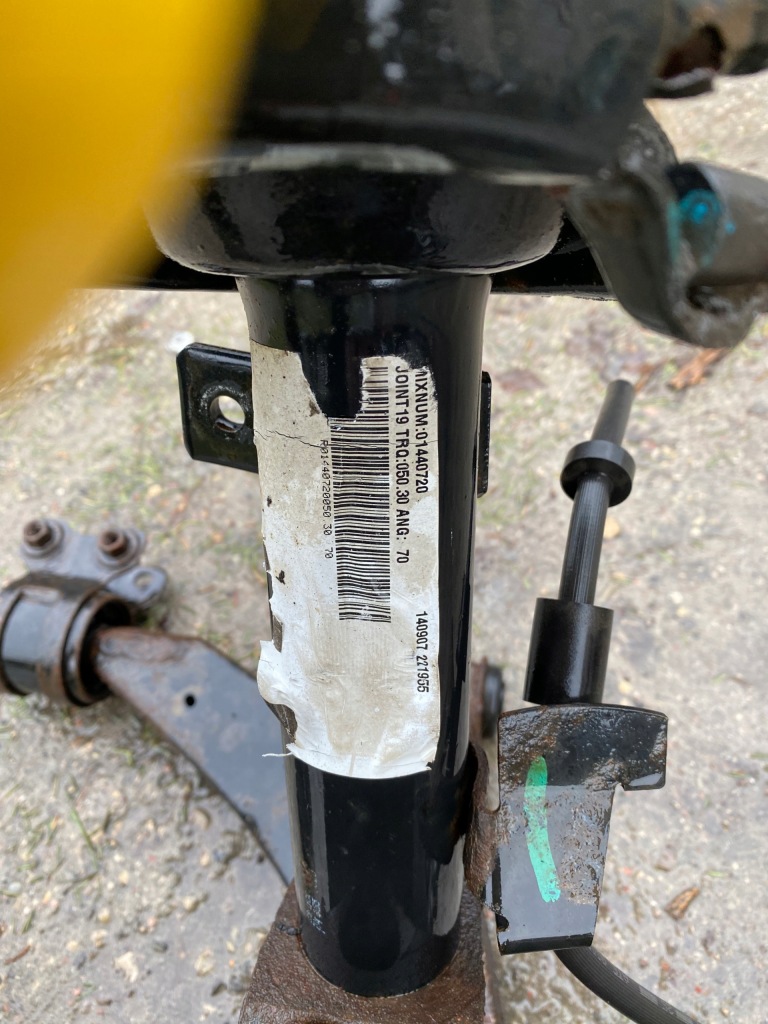 фото №4, Volvo v50 s40 ii 2.4 d5 правый амортизационная стойка поворотный кулак