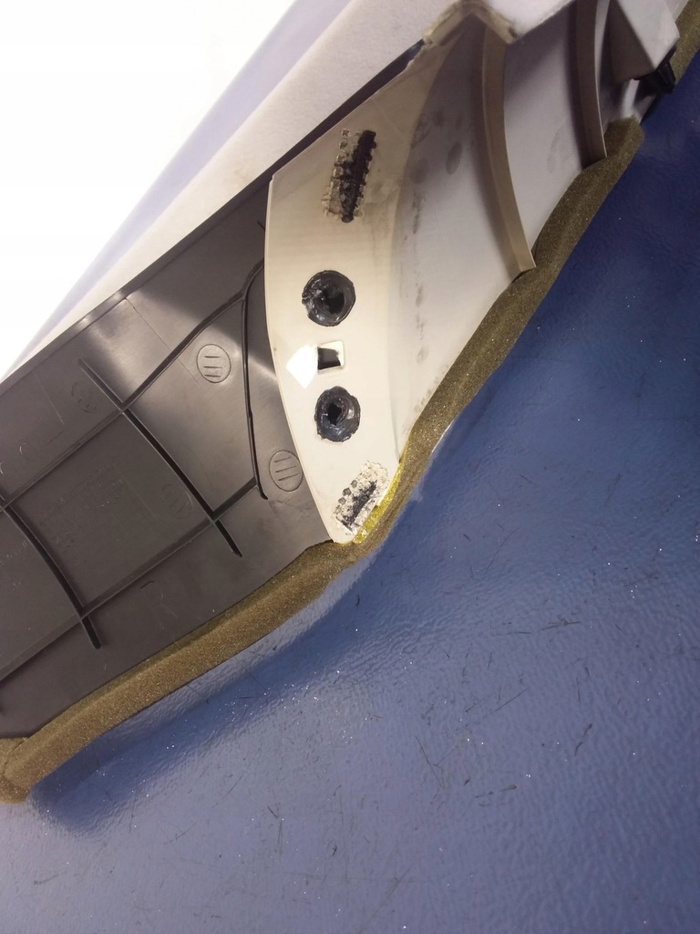 фото №4, Ford galaxy защита пластиковая салона правая