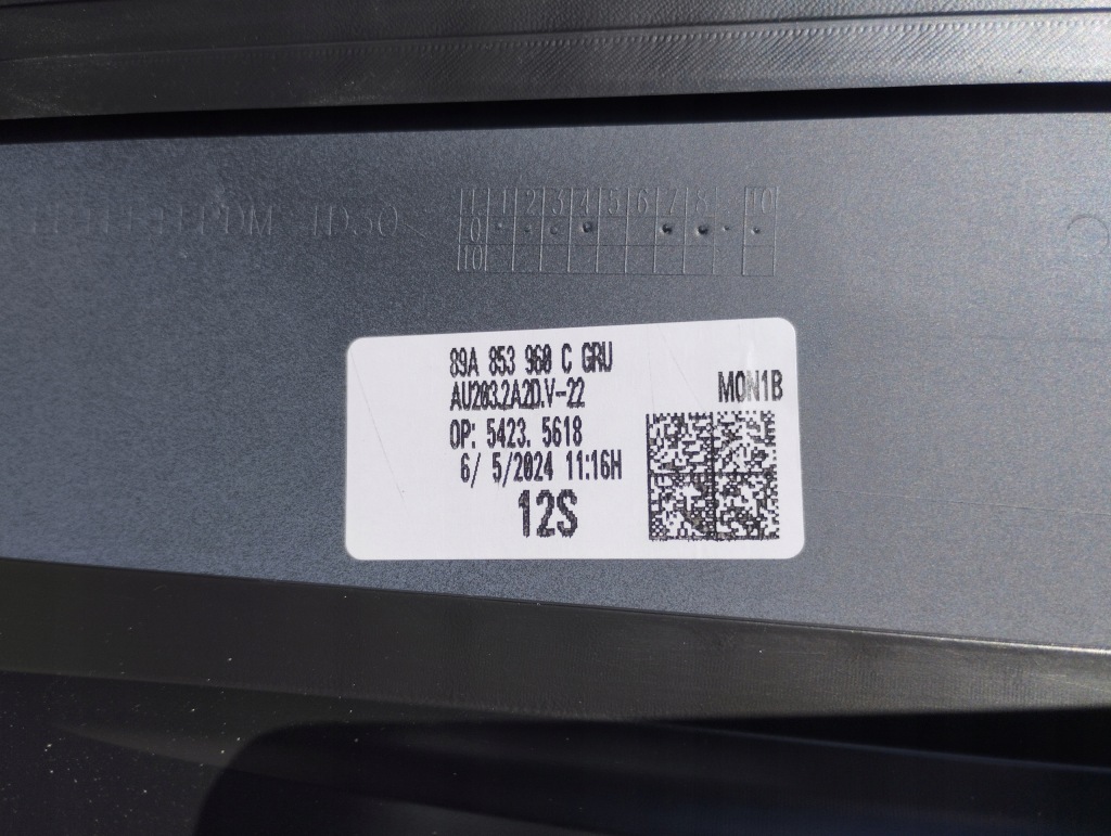 фото №6, Молдинг na дверь правый перед audi q4 89a 89a853960c nowa оригинальная