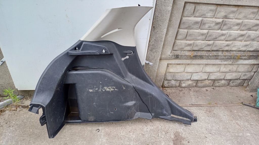 фото №1, Mazda 2 07-14 5d обшивка багажника левый задняя