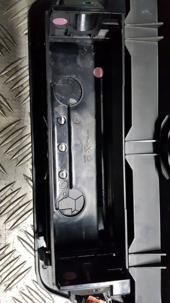 фото №13, Citroen c4 i picasso решётка средняя бардачок 96541120zd