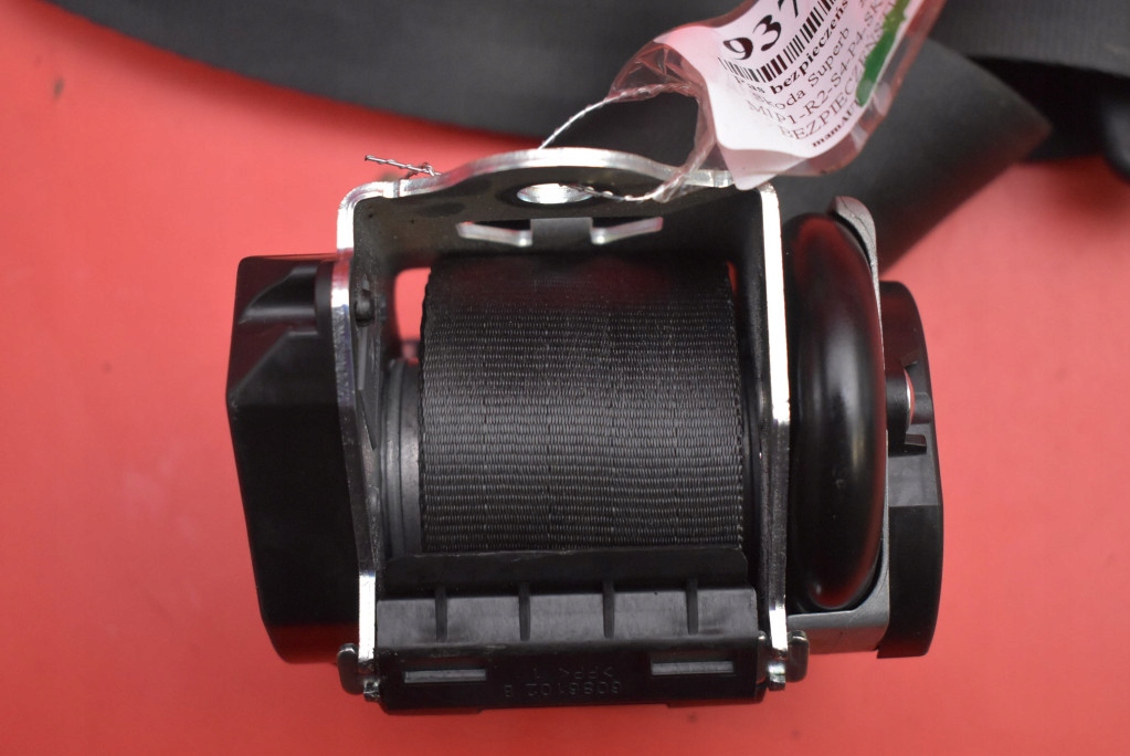 фото №8, Pas безопасности левый задняя натяжитель 3t9857447 skoda superb 2 ii 08-13