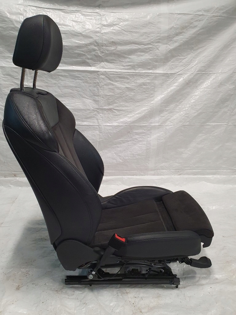 Audi a4 b9 8w 2017r сидіння напівшкіра заднє сидіння підігрів з масажем super стан eu Оригінал