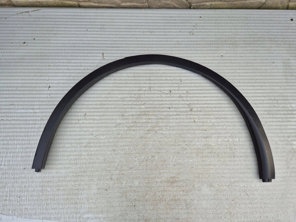 Купити Tesla model y 20- ліва молдинг крила заднього 1663865