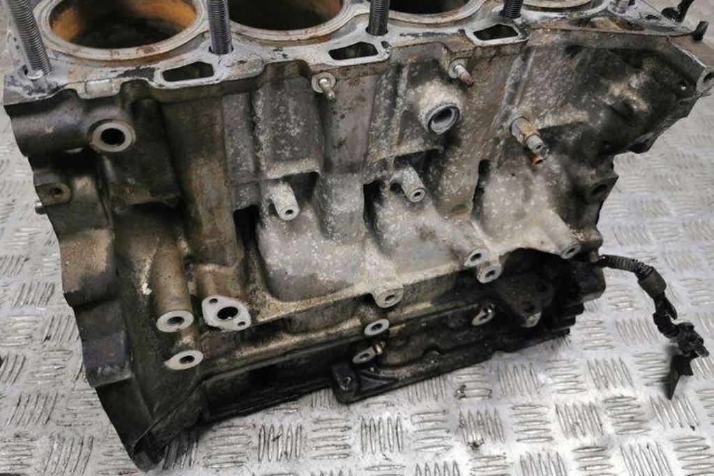 фото №7, Блок двигателя toyota corolla verso _e12_ 2ad 2.2l дизель 66kw 2006