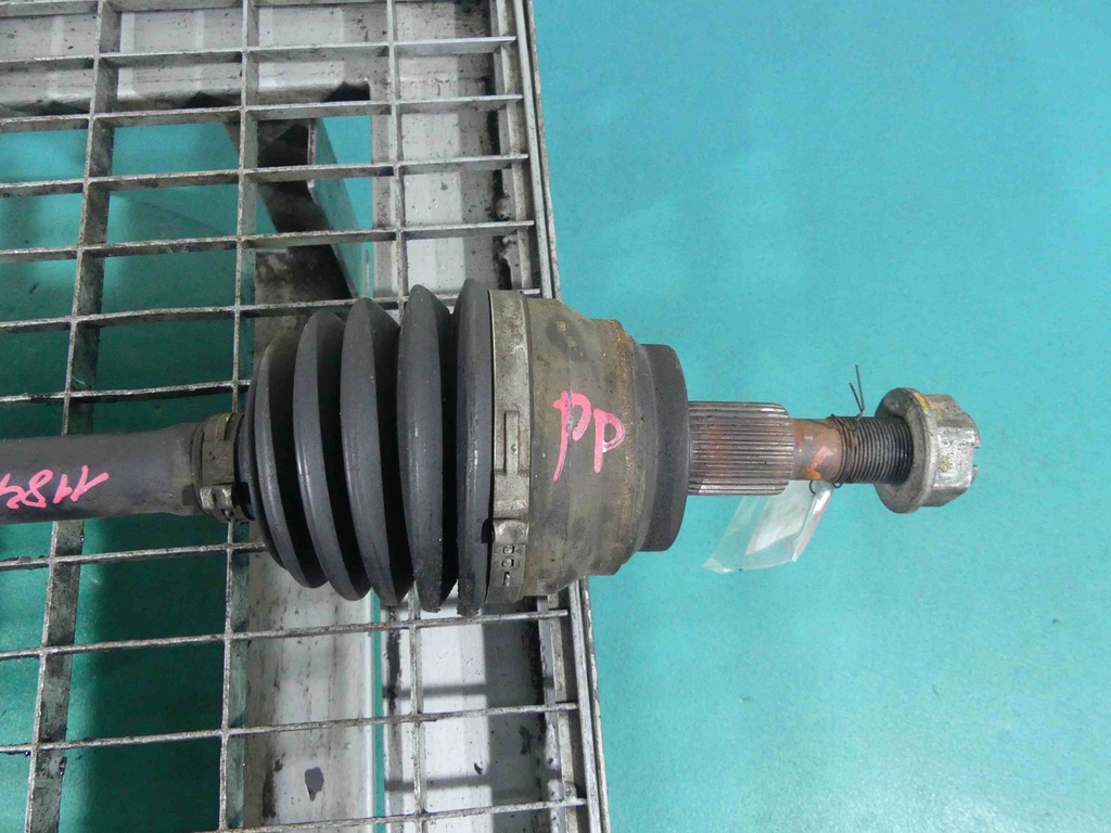 фото №2, Привідний вал перед права mercedes r w251 3.0 cdi