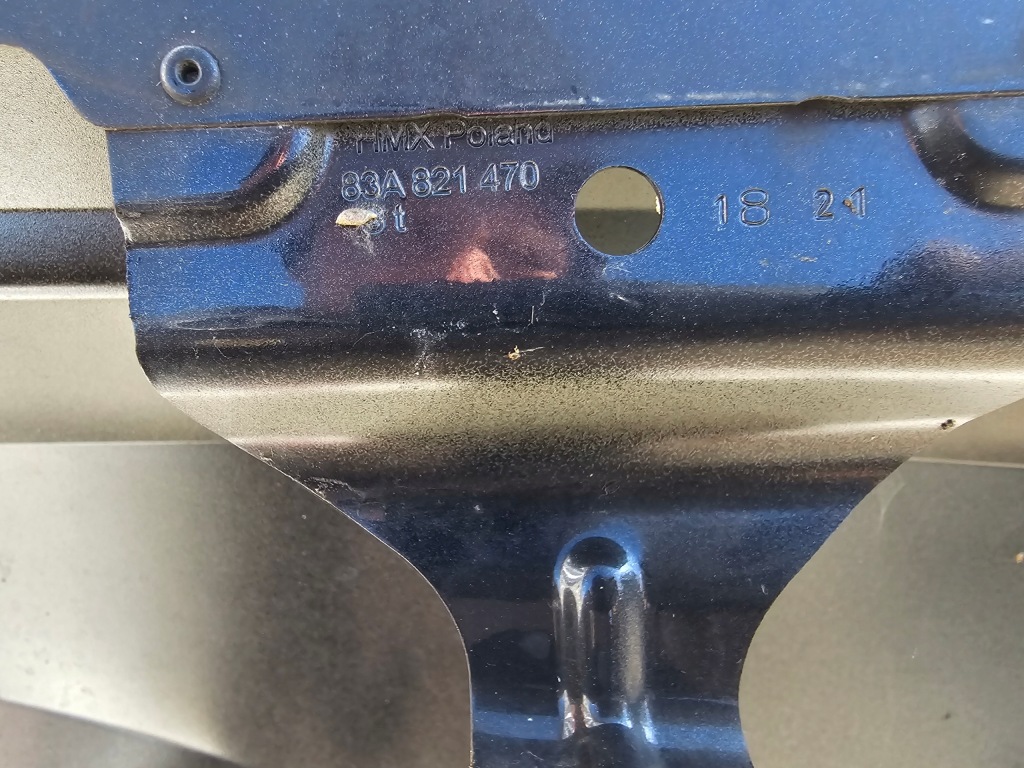 Крыло  audi q3 2 83a 19- правый  перед передний hybrid гибрид Доставка