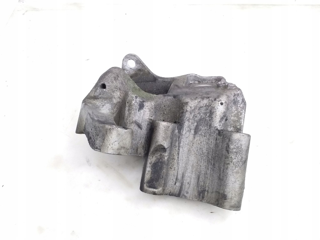 фото №1, Volvo s60 2017 кронштейн / кронштейн двигуна